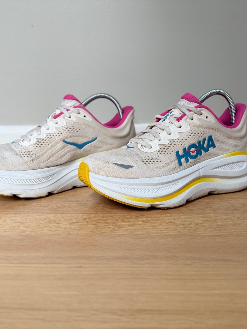 Hoka One One Bondi 9 Women's Size 8.5B Alabaster Birch Running Shoes 1162012